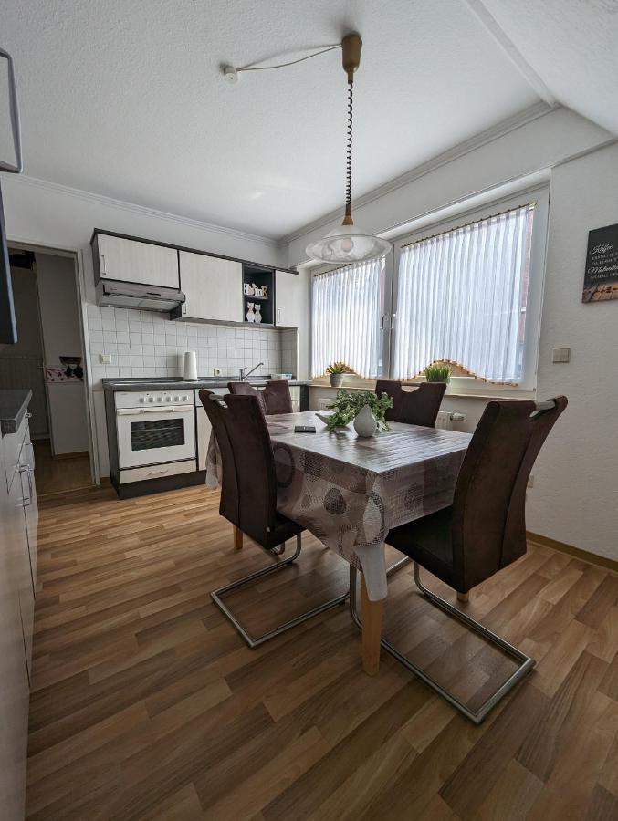 Ferienwohnung Leni Erstes Og Inkl Balkon Gartenblick Kostenfreier Parkplatz Stadtnah Aber Ruhig Gelegen Meppen Buitenkant foto